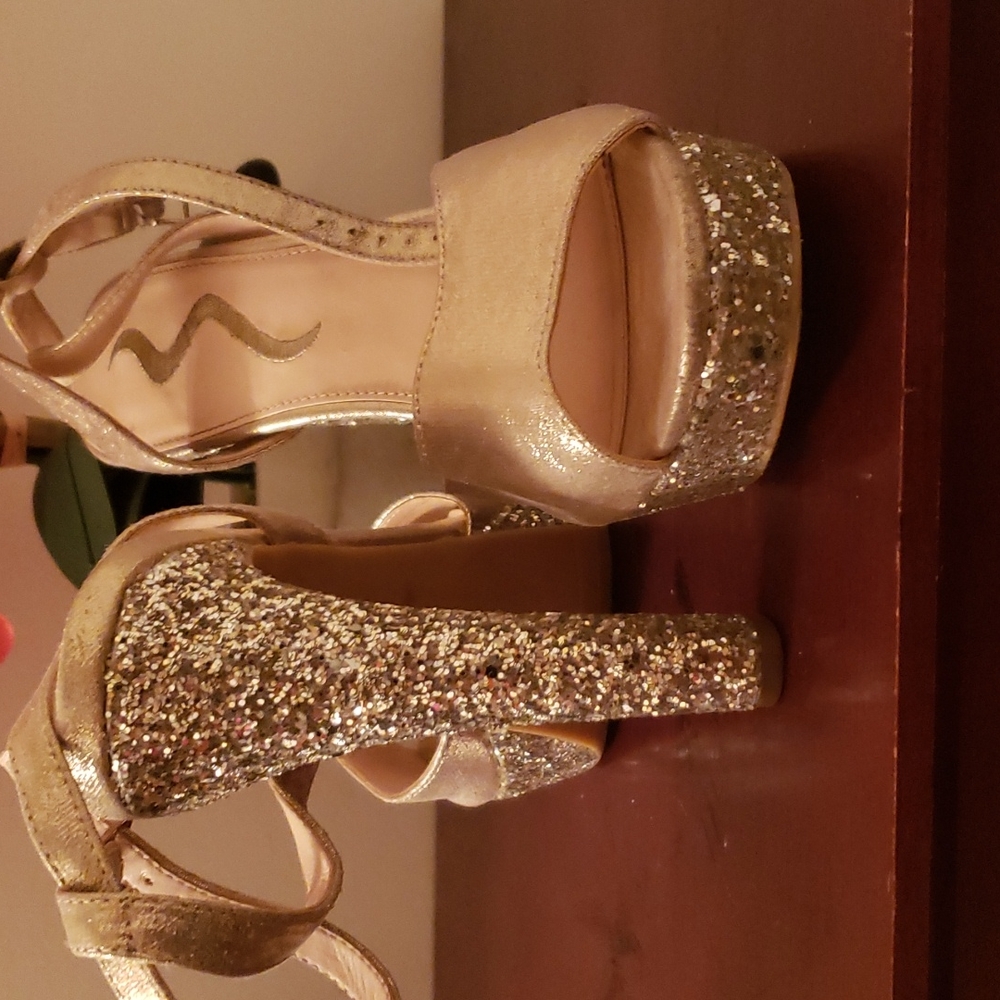 Nina Platform Heel Shoes